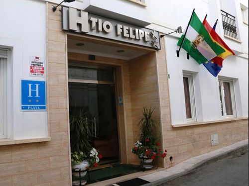 Hotel Tio Felipe Carboneras Exteriör bild